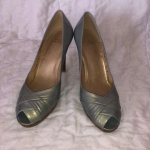 Stuart Weitzman mint green metallic Peeptoe